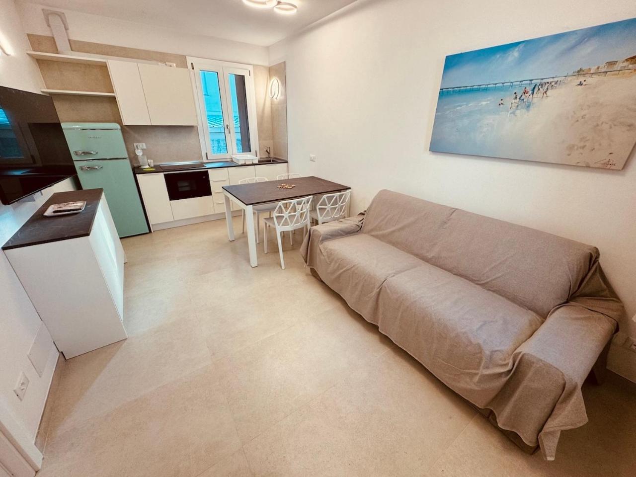App4Rent Villa Zanetti - Appartamenti Con Spiaggia Privata Frontemare Jesolo Extérieur photo